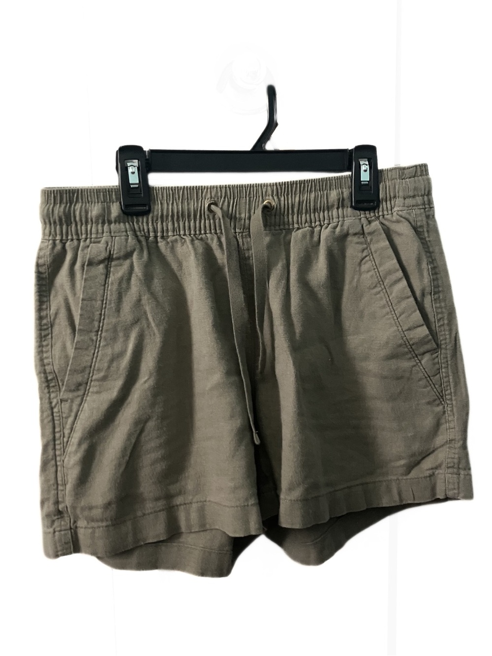 Nautica Urban camo green linen shorts in size small! Pre loved